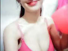 Busty Pakistani beauty gets naughty on camera