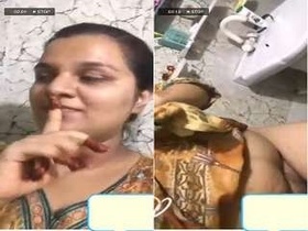 Horny Indian girl flaunts her breasts and vagina on video call