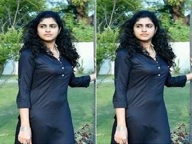 Desi girl in super sexy outfit gets hardcore fucked