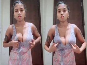 Desi girl gets turned on and pleasures herself