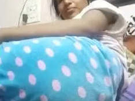 Indian babe flaunts her big booty and twat