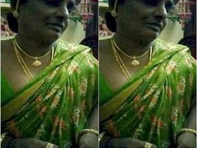 Desi auntie gets pounded hard by her lover