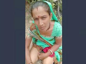 Randi from the Desi village gives a blowjob in Boquete