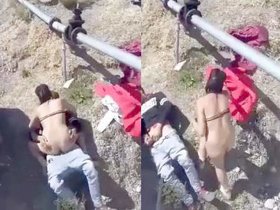 Desi couple engages in outdoor sex and gets caught by passerby