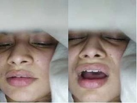 Amateur Indian girl enjoys herself on camera