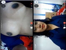 Desi girl flaunts her breasts in a sizzling video