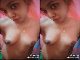 Indian babe flaunts her big breasts