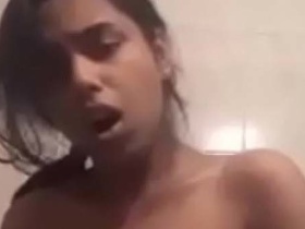 Indian girlfriend has video call sex in her bedroom