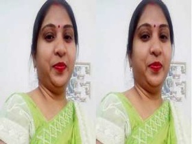 Desi bhabhi gets doggy-style fucked in exclusive video