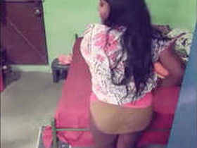 Part 3 of Tamil Shalu's steamy supper with a horny girl