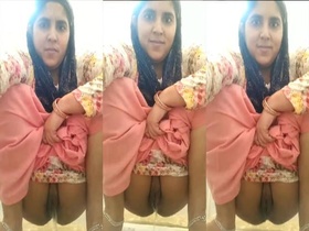 Mischievous Indian housemaid urinates in bathroom video