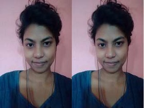 Indian girl flaunts her breasts and vagina in exclusive video