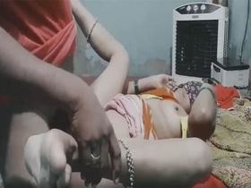 Blindfolded Indian bhabhi Dehhi engages in XXX sex