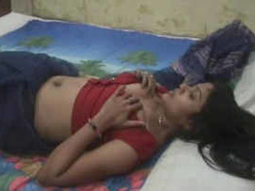 Desi Bhabhi gets ready for the night