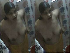 Exclusive video of a stunning bhabhi bathing in secret