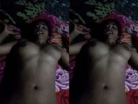 Exclusive Tamil girl records her boyfriend's pussy on camera