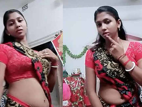Princess Rakhis belly button dance is a must-see for chubby lovers