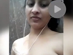 Cute Bengali girl takes nude selfie for her boyfriend
