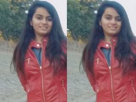 Desi beauty flaunts her breasts on video call to her partner