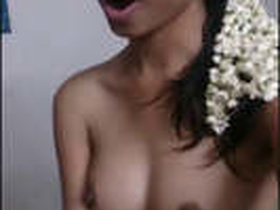 Desi girl in nude boobs and slim body