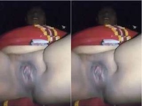 Indian bhabhi bares her body and pussy in exclusive video