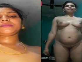 Desi village Bhabhi's nude selfies in the wild