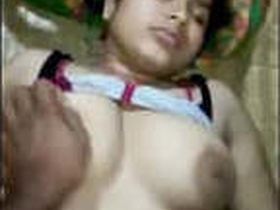 Mumbai girl gets fucked in a steamy video