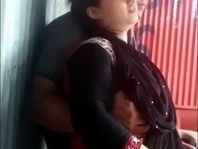 Indian college students share steamy MMS