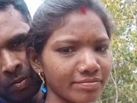 Desi couple's steamy outdoor porn in the countryside