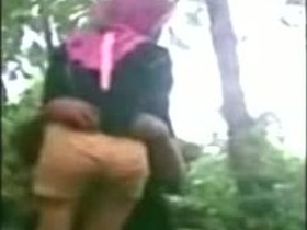 Outdoor Nepali couple enjoys steamy sex in desi video