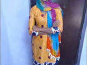 Bhabhi gets fucked by her husband's friend while he's at work