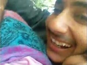 Bhojpuri sex video featuring a hot Indian girl