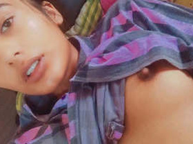 Punjabi girl's naughty selfie videos