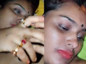 Desi bhabhi takes on a client in a secluded village