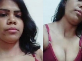 Busty bhabi from video gets naughty