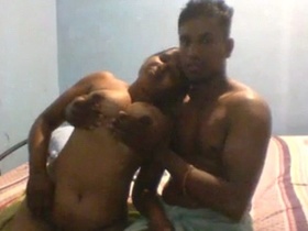 Bhabhi and young lover enjoy each other's company