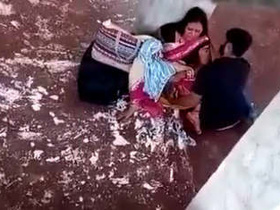 Mature bhabhi gets her pussy licked and fingered by lover in the open air