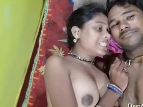 Desi girl exposes her boobs in bedroom for webcam