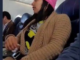 Wow! Watch this daring desi girl in flight