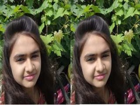 Exclusive video of a cute desi girl recording her bathing session for her boyfriend