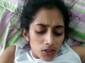 Sri Lankan cutie gets her tight pussy stretched in a deep fuck video