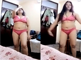 Amateur bhabhi in a sexy bikini shows off her moves in exclusive porn video
