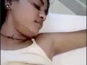 Desi bhabi gets fucked in a hotel room