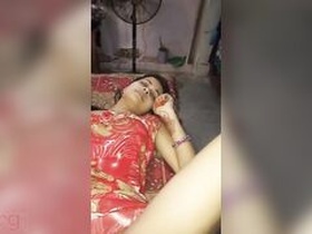 Desi teenager obediently flaunts her XXX-rated genitalia in a captivating MMS video