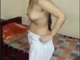 Indian babe gets her ass pounded by lover