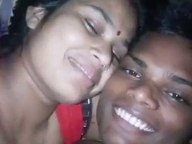 Desi sex tube video of passionate kissing and sex with bhabhi friends