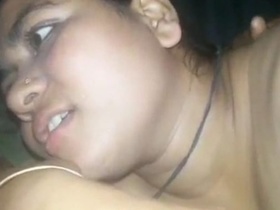 Watch this Indian bhabhi give a delicious blowjob