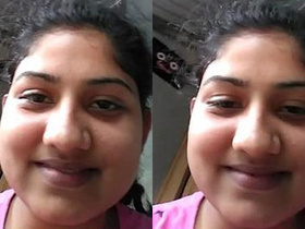 Indian girl flaunts her big boobs in seductive video