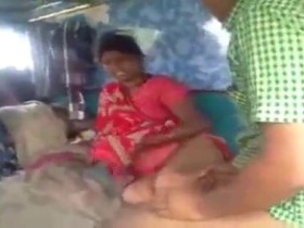 Tamil village aunties in sarees get naughty in outdoor sex video