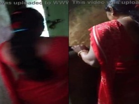 Tamil aunty Idham Sari in a hot and steamy video